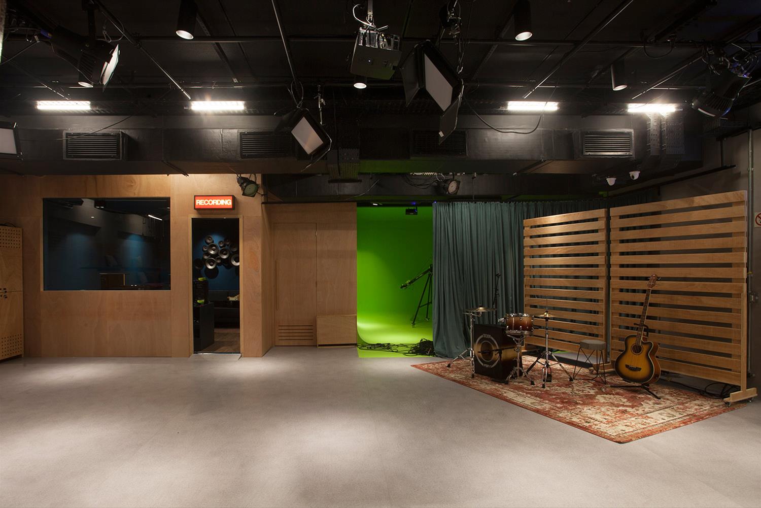 自由声音工作室-12