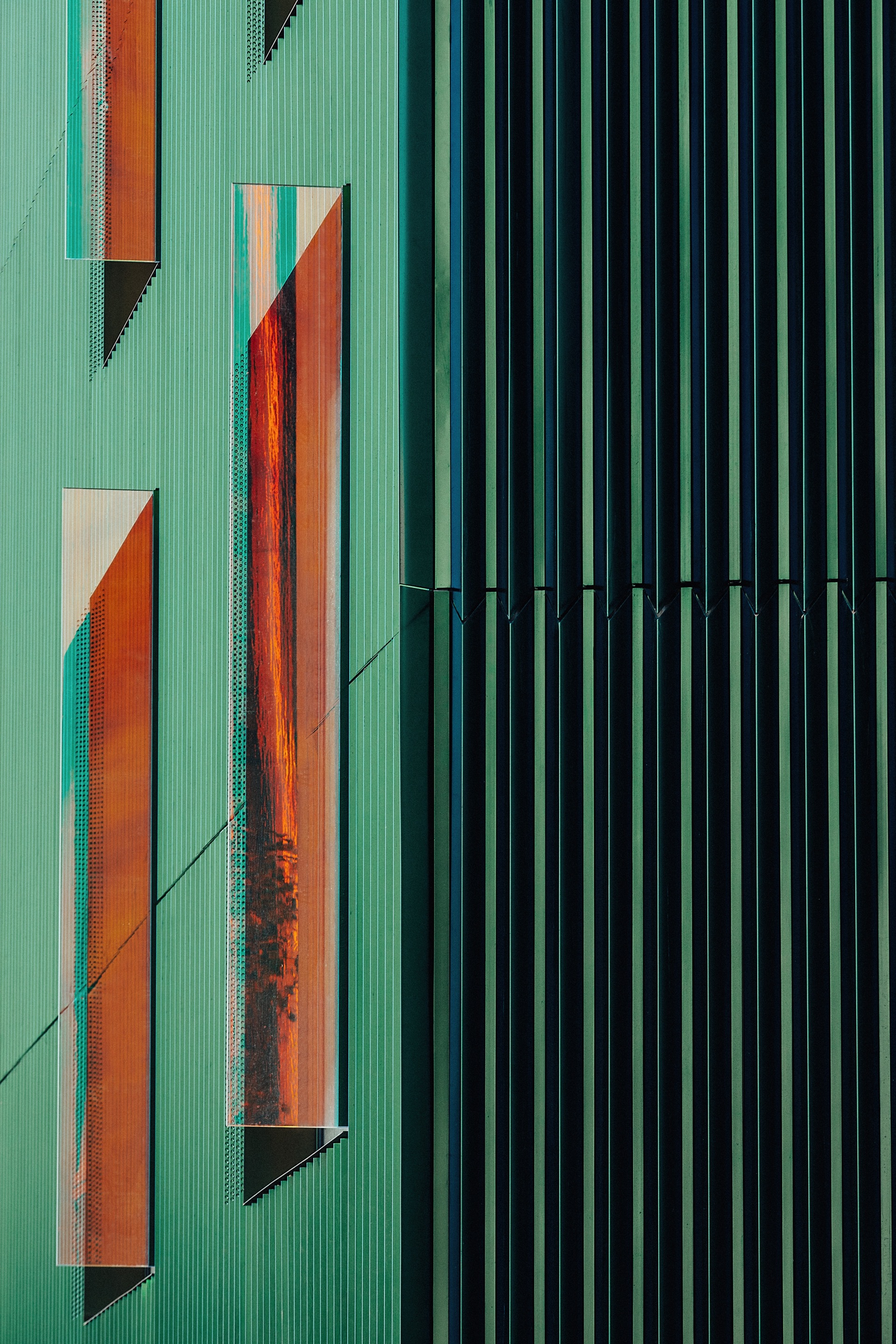 金字形神塔和菱形建筑丨英国伦敦丨Mole Architects-54