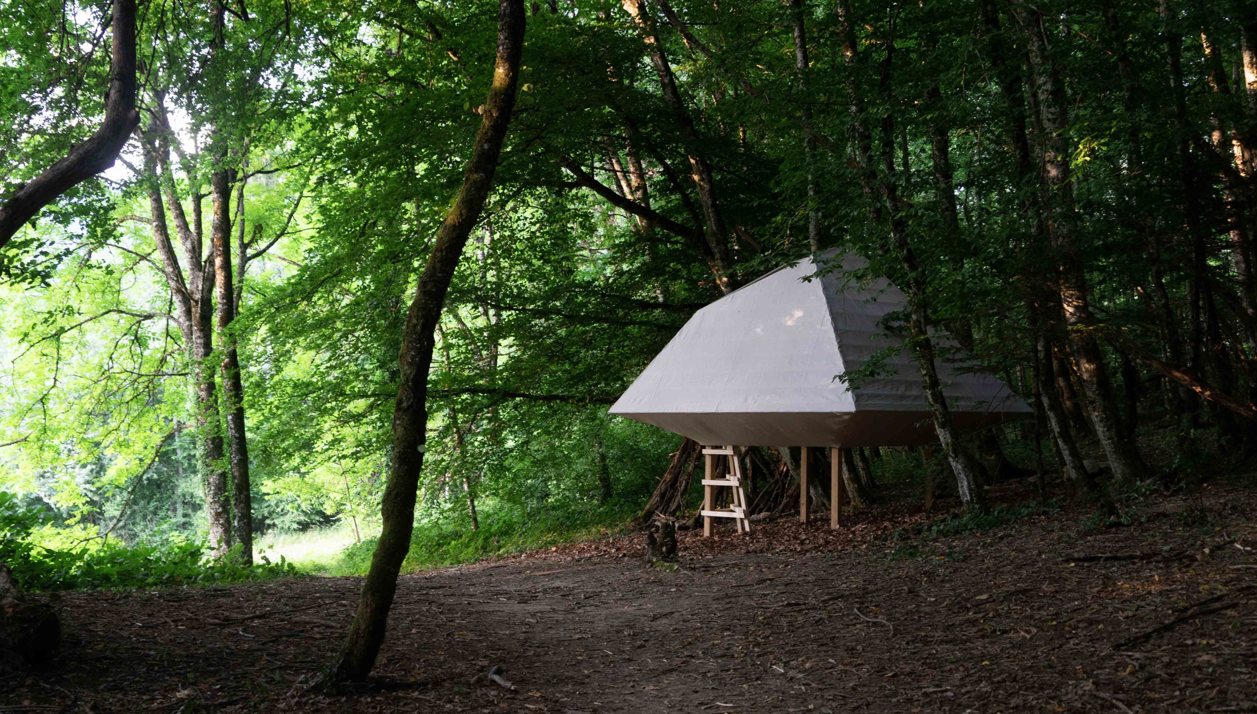 冥想小屋·A“light”paper cage丨法国丨无意义建筑-5