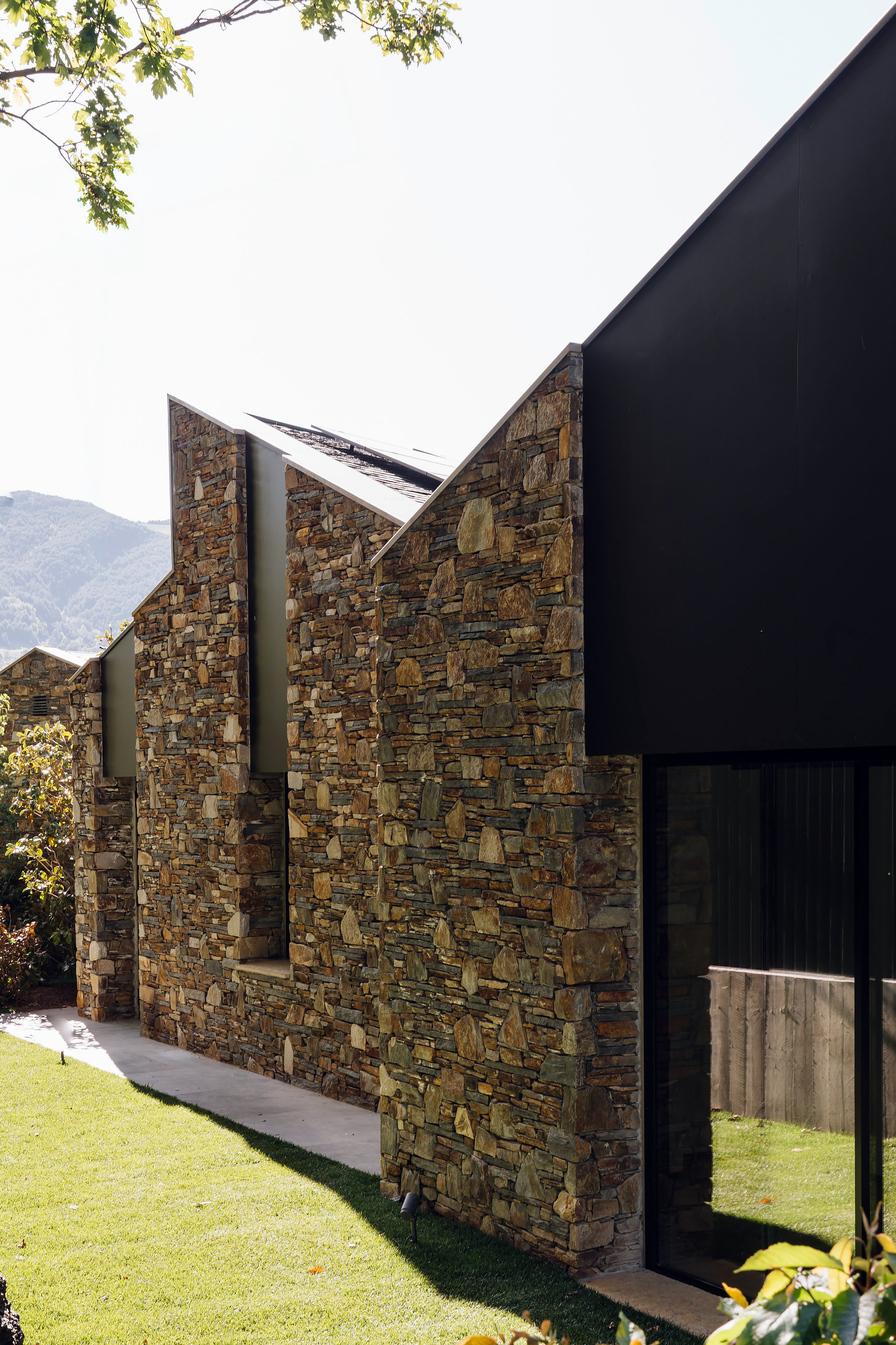 丨安道尔马萨纳丨Architecture MR-35