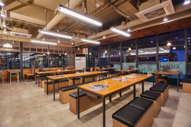 现代简约 35 平公寓设计，感受共鸣的餐桌-2