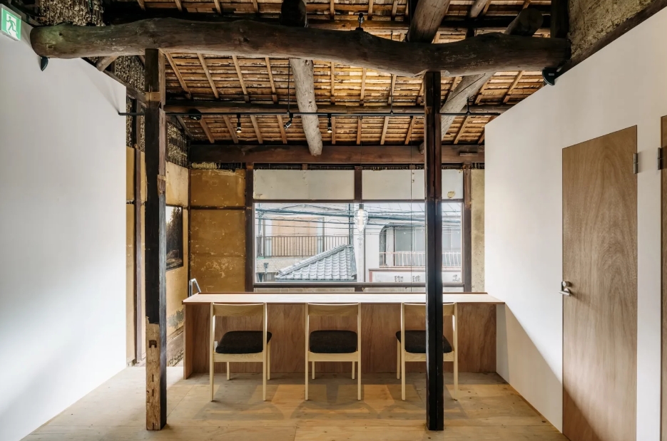 京都萬都所 老屋改造咖啡廳｜店內提供沐浴，木香洗滌靈魂 | 瘋設計 FUNDESIGN-8