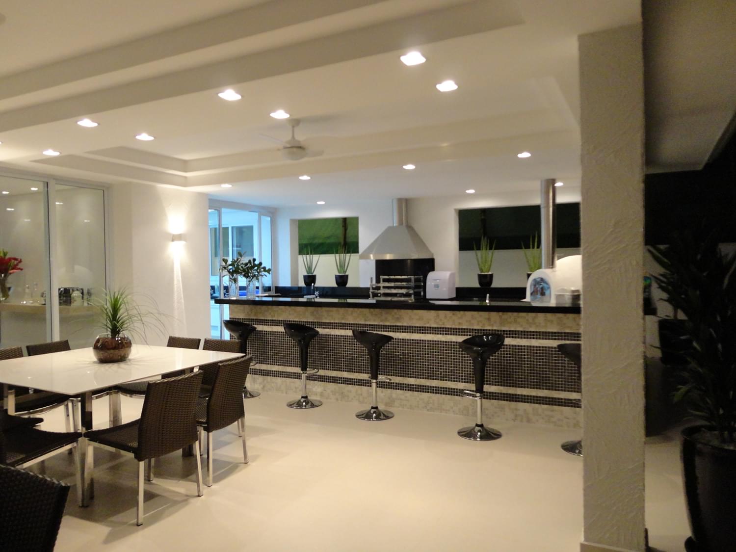 巴西 Caraguatatuba 海滨别墅，现代简约风格与自然完美融合-5