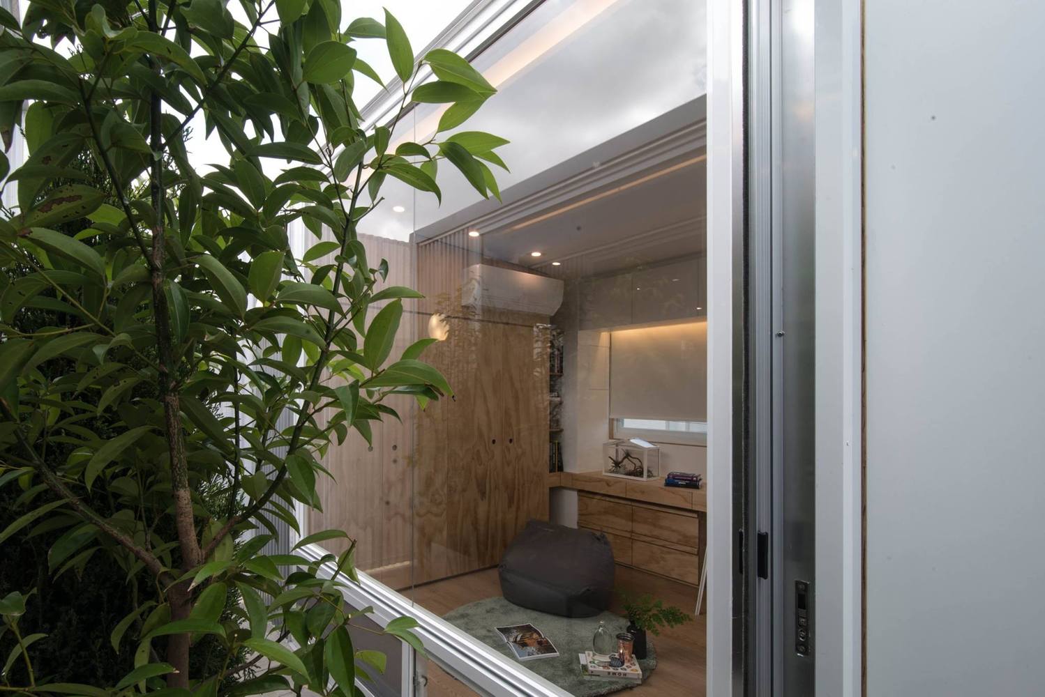 兄弟之家 · 垂直移动的自然空间-25