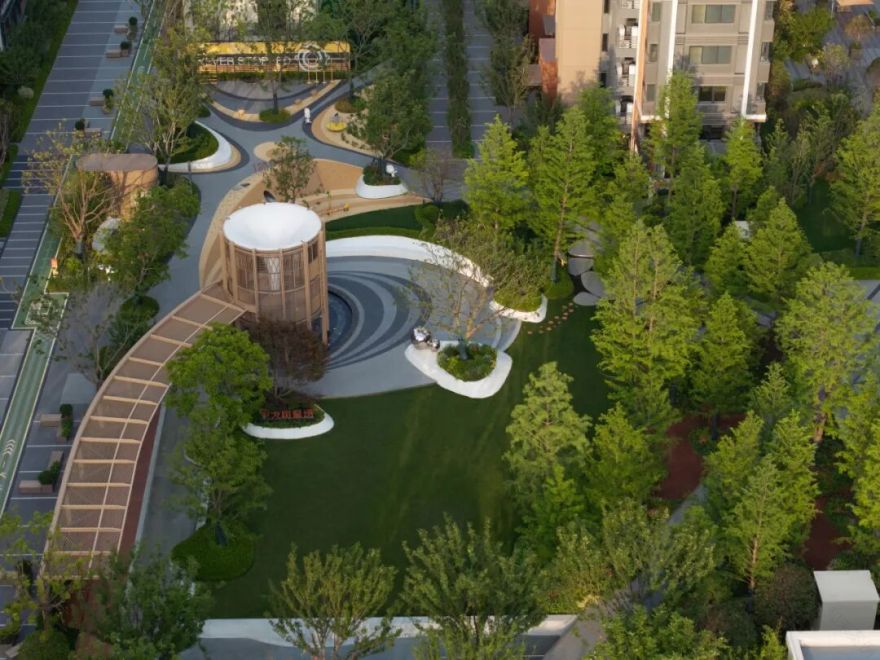 上海金地·虹桥峯汇丨中国上海丨景观设计为上海朗道景观规划设计有限公司等-13