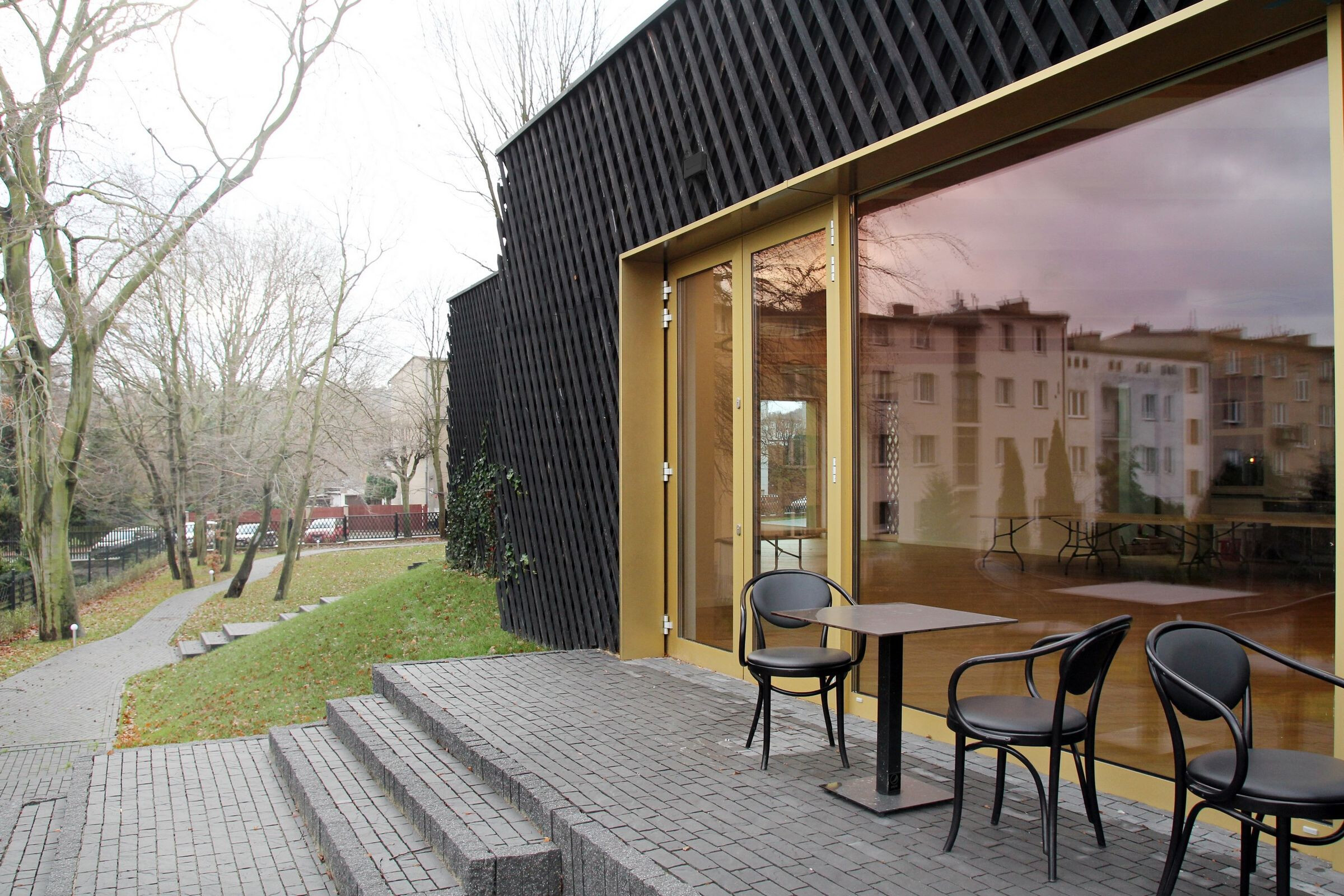 波兰历史建筑中的现代酒店设计-21