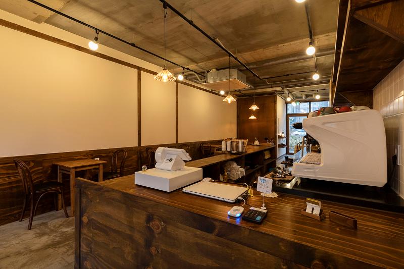 16 平米小空间，打造复古温馨咖啡馆-11