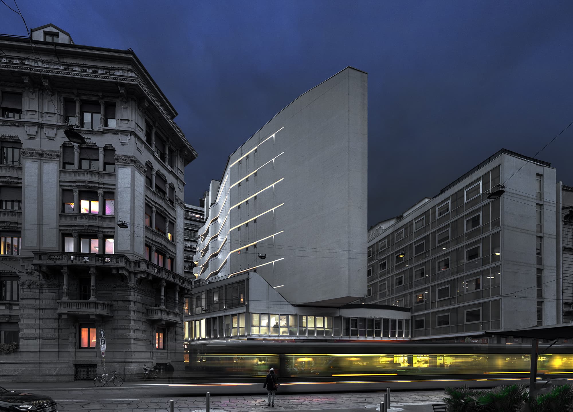 拉纳韦·帕克联合事务所

注：Associati在建筑、设计等专业领域常表示联合事务所等意思，La Nave和Park直接音译，具体可能需要结合实际背景确定更合适的译法 丨意大利米兰丨Filippo Pagliani,Michele Rossi等团队-4