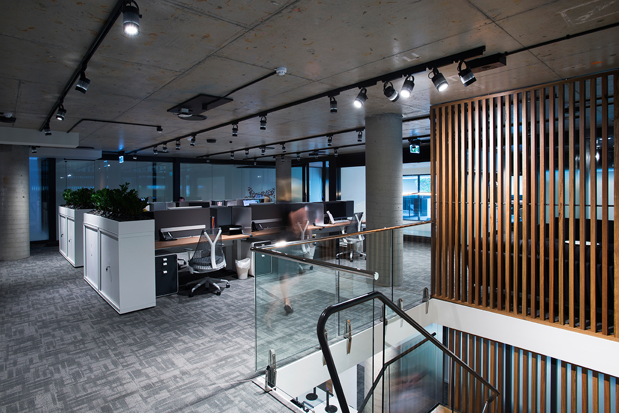 灵活高效，航空护理公司的创意办公空间-22