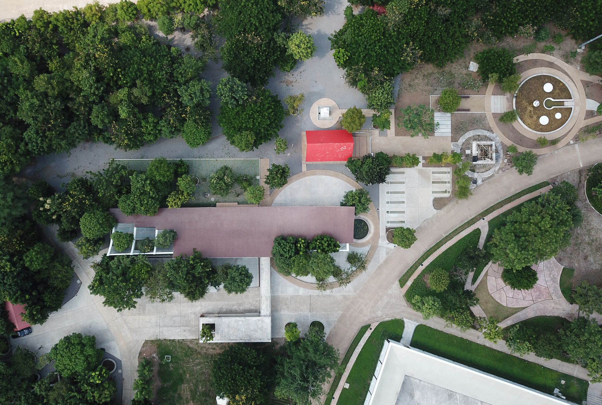 行走，房子丨泰国碧差汶丨EKAR-29