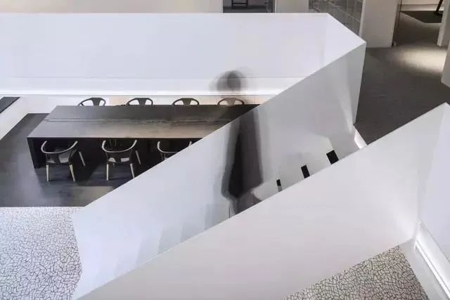 静谧时尚|灰色调办公空间-72