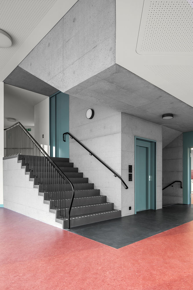 瑞士 Zihlschlacht 幼儿园 · 螺旋木构魅力-55