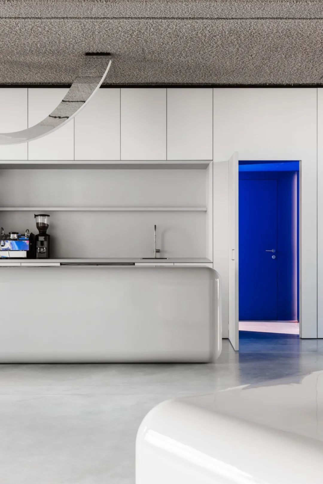 禅意瀑布花园购物中心-66