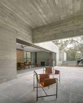 珍珠海滩住宅丨澳大利亚丨Polly Harbison Design