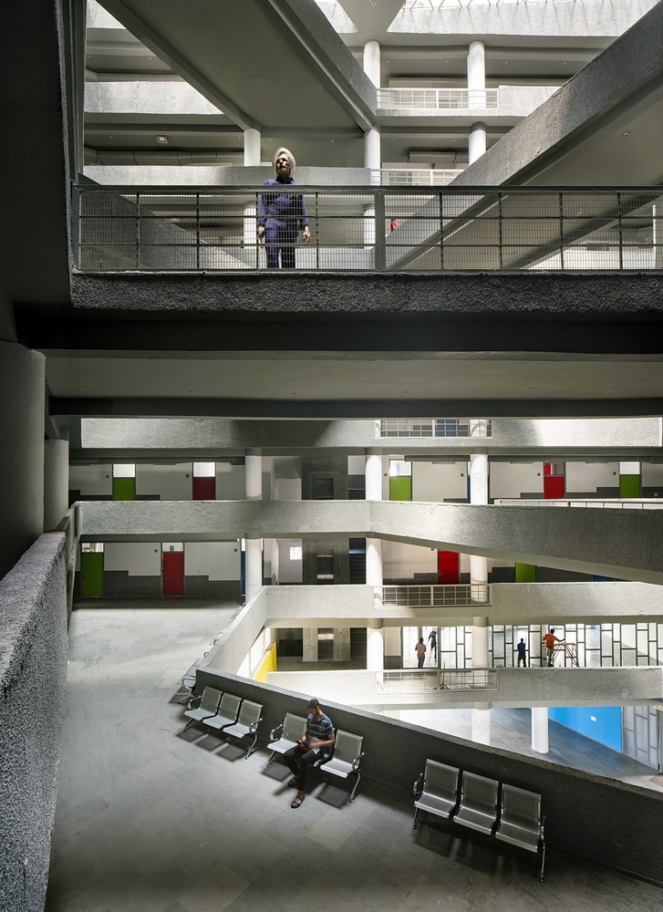 印度 CGC 学生宿舍丨Charged Voids-37