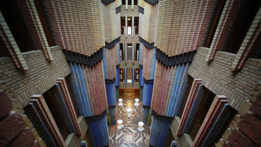 彼得·贝伦斯建筑丨德国法兰克福-18