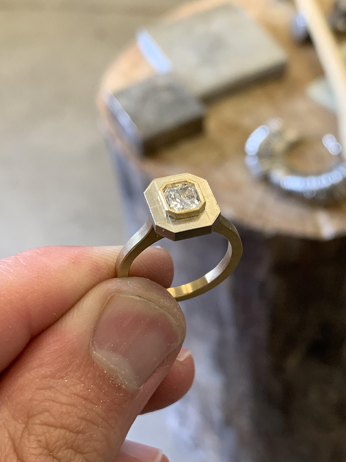 Handmade engagement ring in 18k white & yellow gold-3