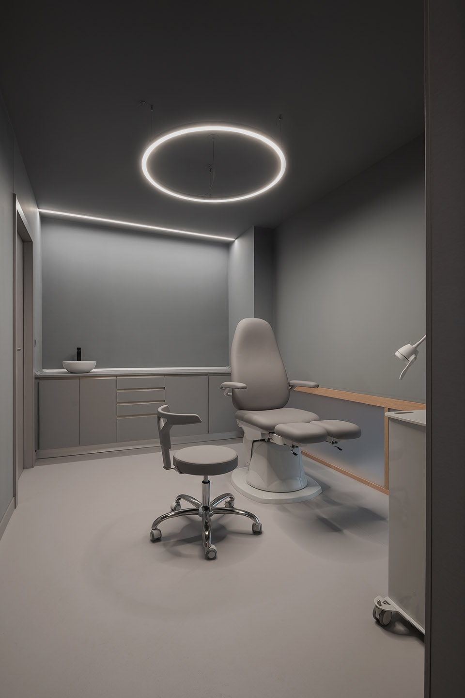 运动康复科诊疗中心丨西班牙丨NAN Arquitectos-12