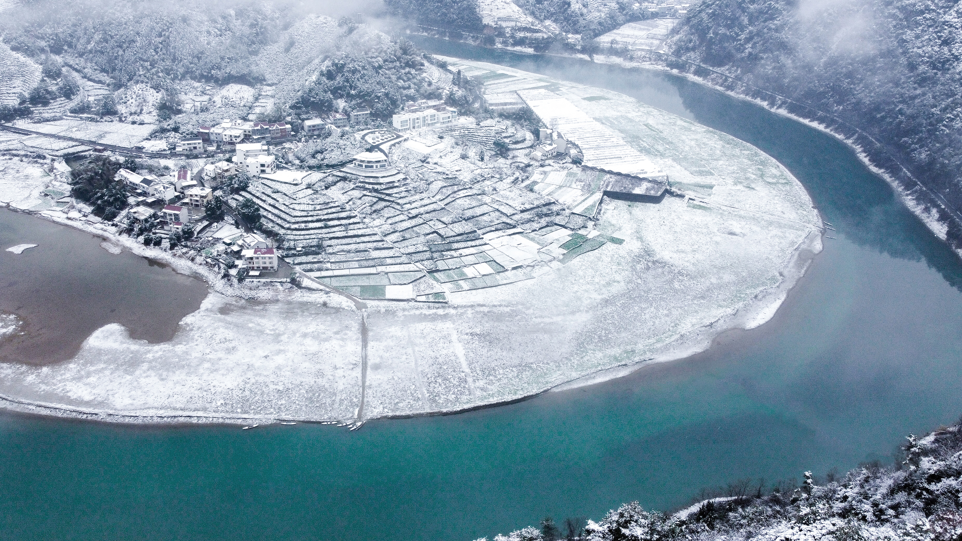 山川之间的岐院 · 与自然共生的诗意栖居丨中国杭州丨上海平介建筑设计事务所-2