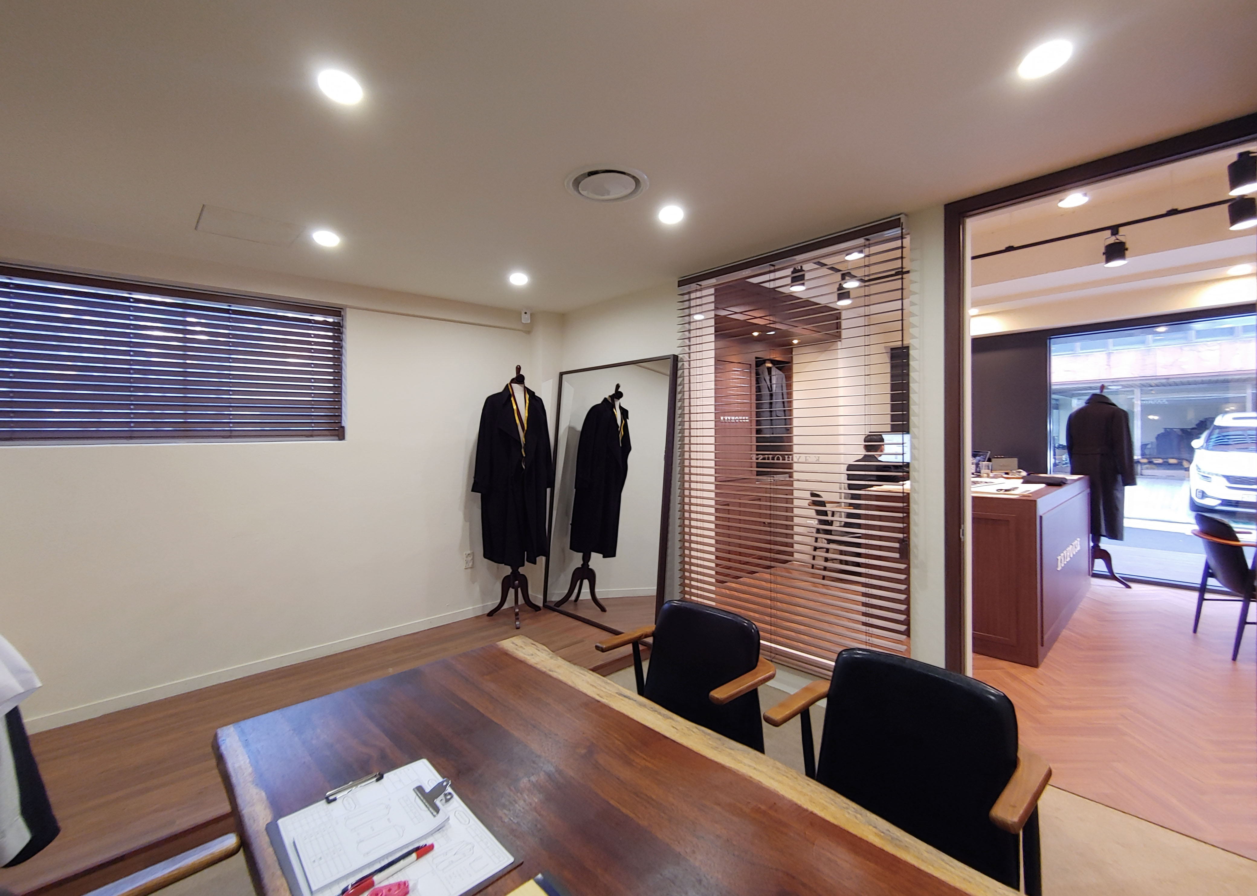 独具匠心的 Keyhouse Tailor Shop 设计-7