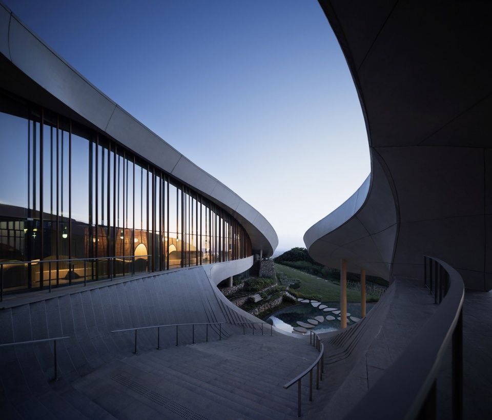 龙泉山镜高空平台丨中国成都丨BUZZ庄子玉工作室-110