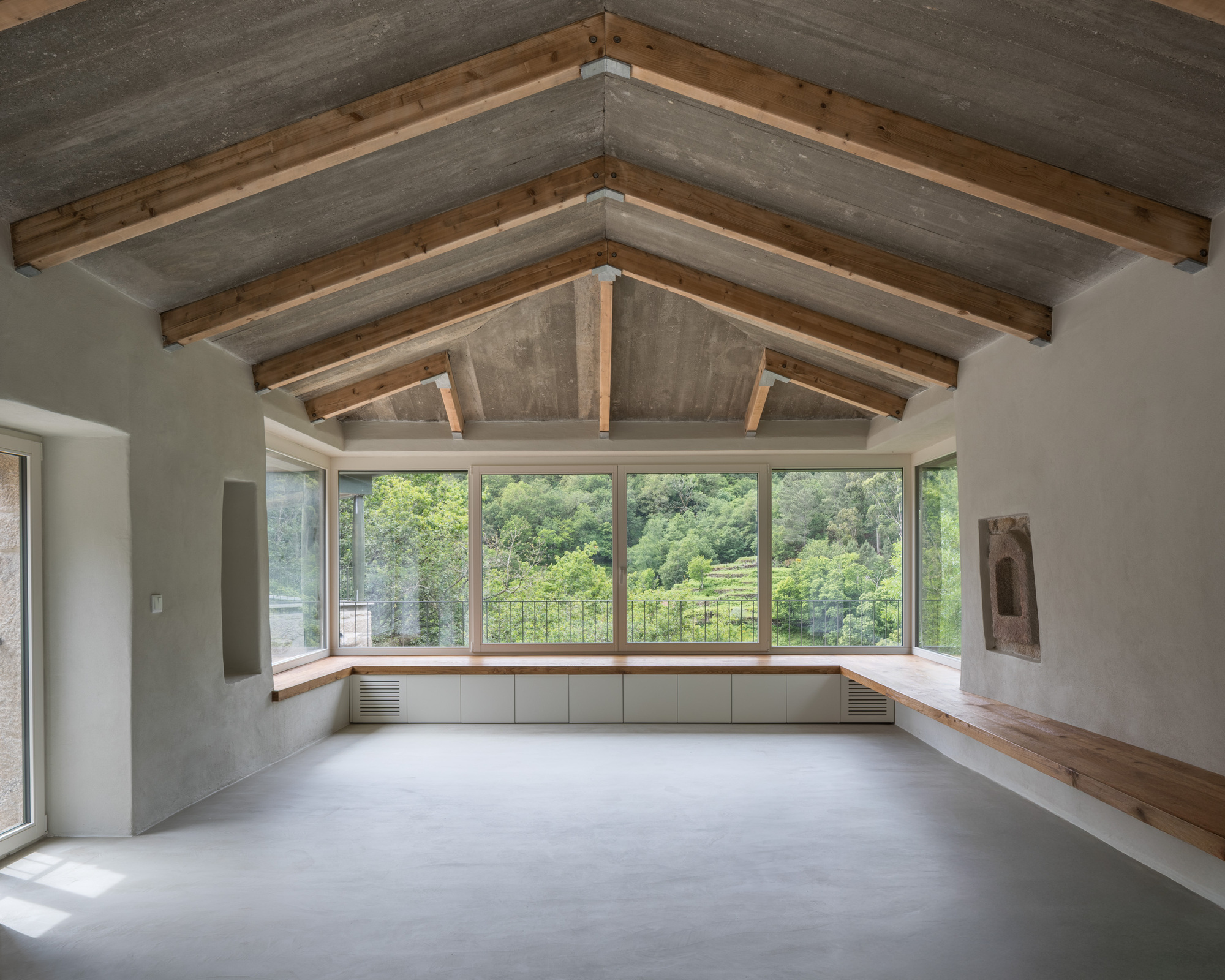 姊妹屋;姊妹楼(需结合具体语境确定最合适的表达,这里假设在描述建筑等场景下) 丨葡萄牙丨oitoo-14