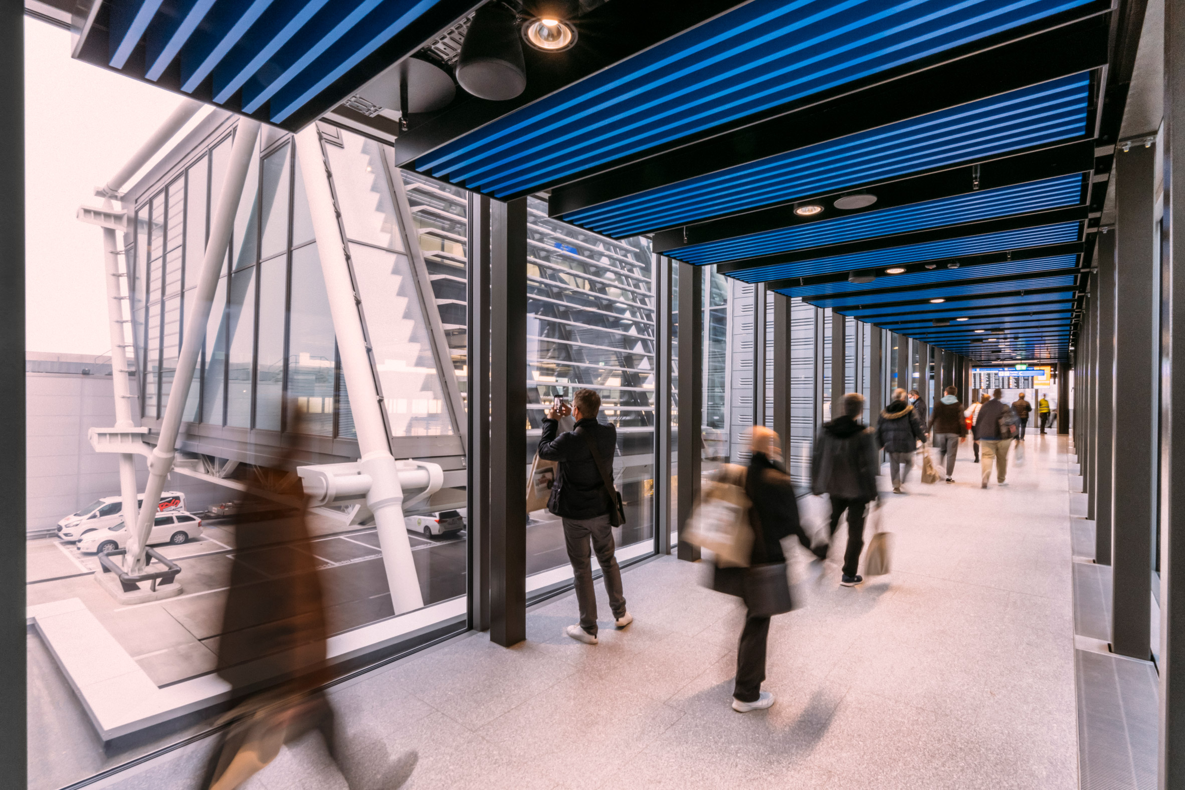 罗杰斯建筑事务所完成日内瓦机场 Aile Est 模块化航站楼-37