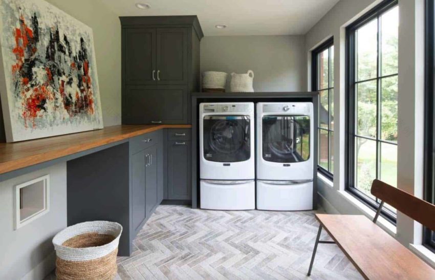 Dutch Colonial home with a modern twist built by Nor Son on the edges of Lake Minnetonka 荷兰殖民地的家,在明尼通卡湖的边缘,有一个现代的扭曲,由NOR儿子建造。-2