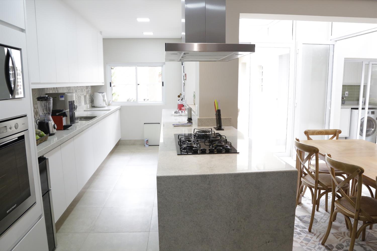 巴西 Vila Mariana 的温馨木结构住宅设计-3