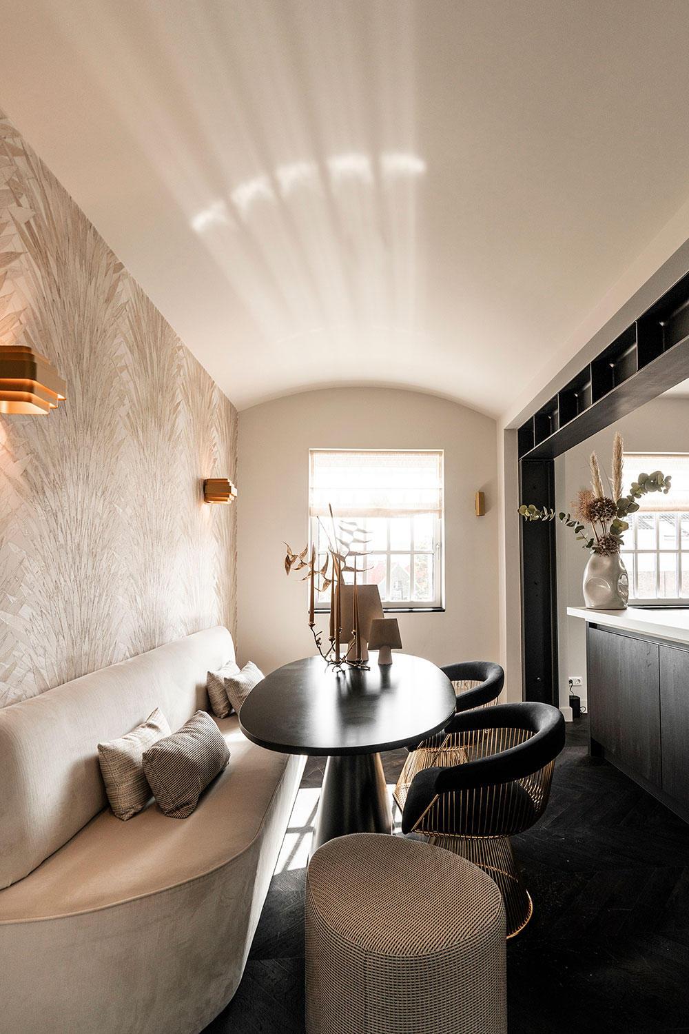 荷兰监狱变废为宝，时尚顶层公寓成设计佳作-16