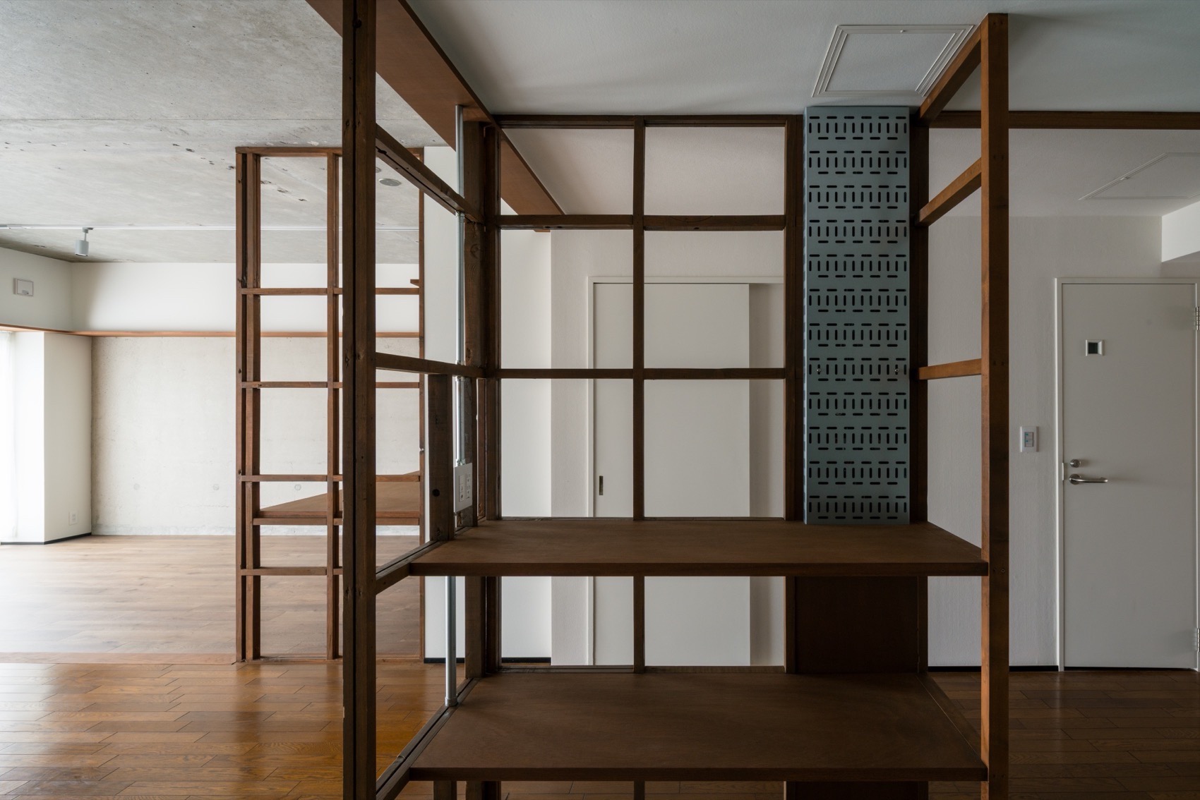 一处普通公寓的翻新改造丨日本东京丨THa-26