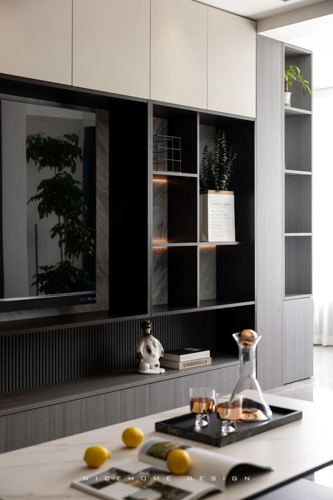 客厅C位之争：2025年，电视背景墙就该这么卷！-23