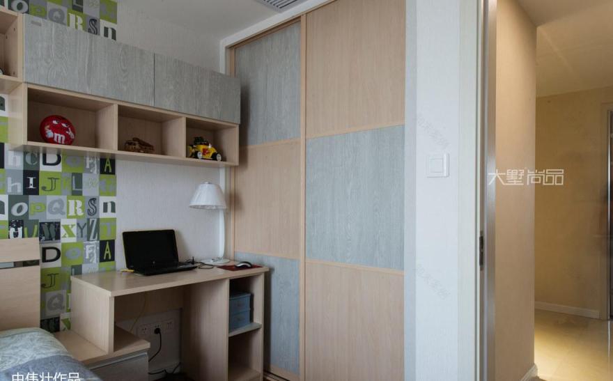 绿色与咖色共舞,打造平衡空间美感-36