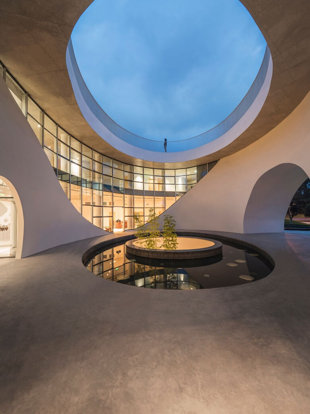 成都科技产业园地标建筑·龙泉涌泉白楼-30