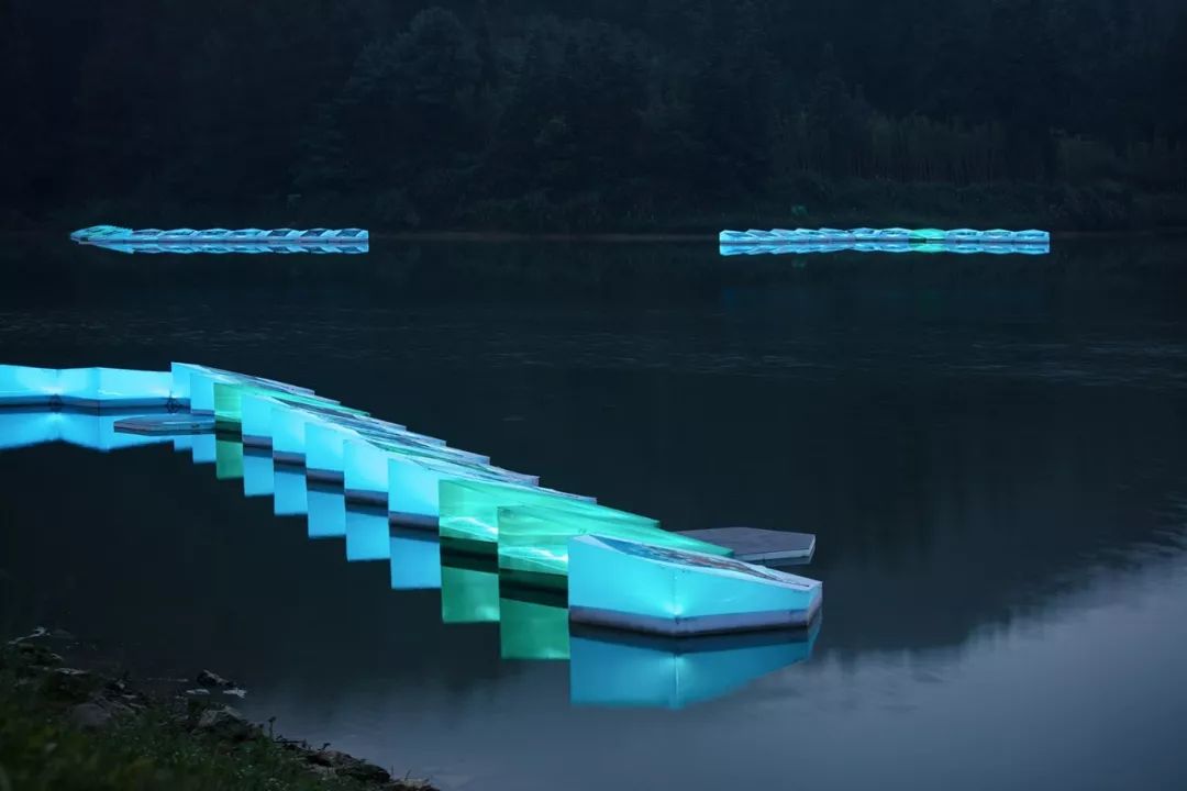 丹寨万达小镇睡莲水上影展,自然与艺术的融合-55