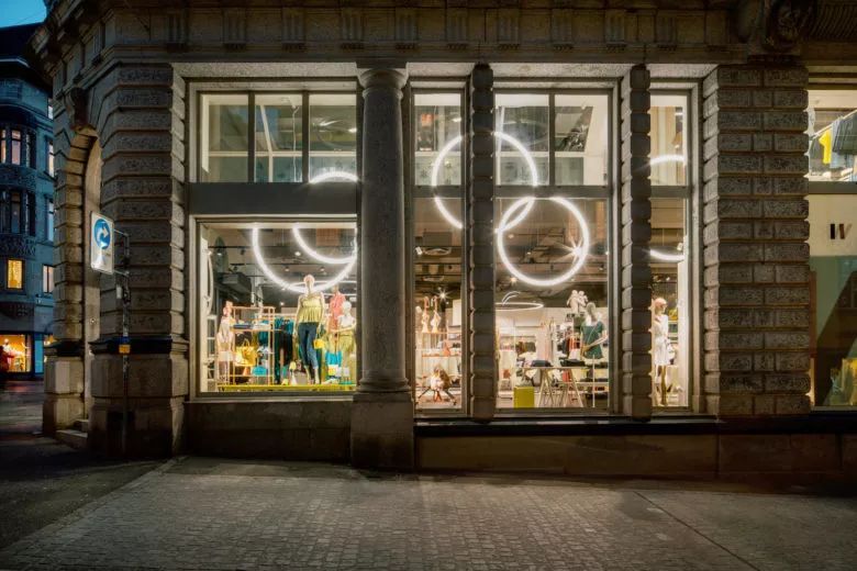 瑞士Weber Menswear 女装/男装空间设计-15