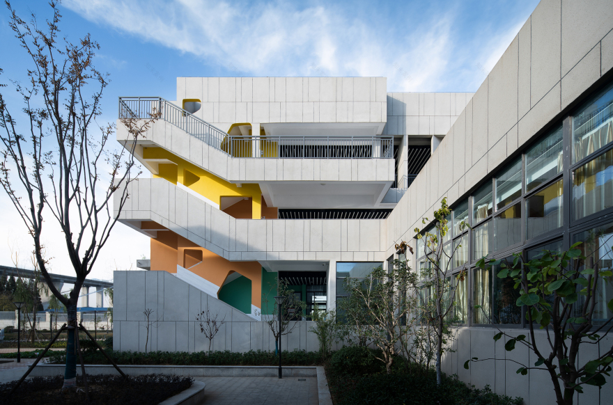 Nanjing Qixia Mountain Shibuqiao Central School / Nanjing Bangjian Urban Architectural Group-31