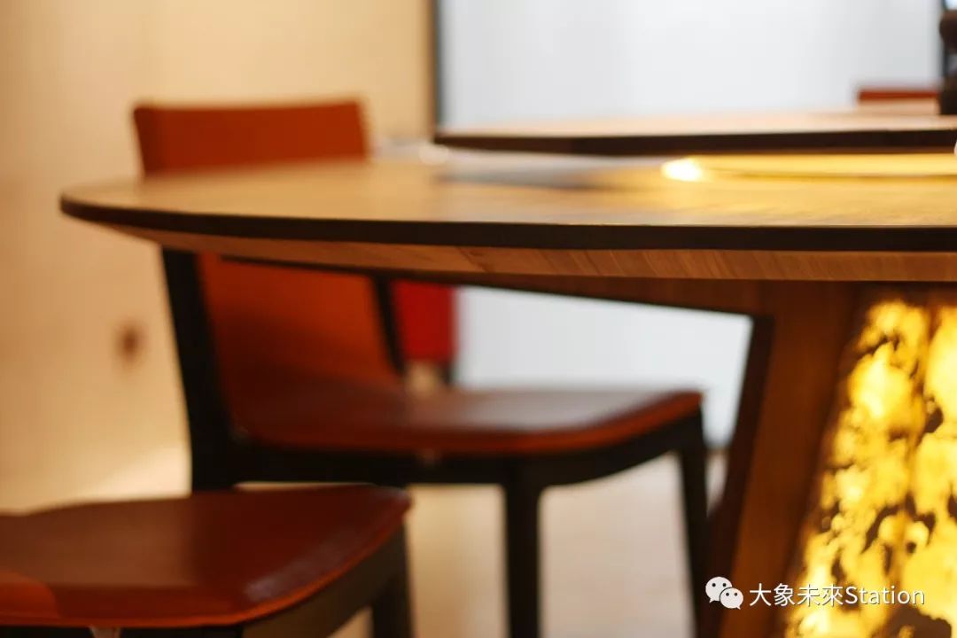 珠江畔的天誉半岛杨宅,融入 270 度江景的现代设计-77