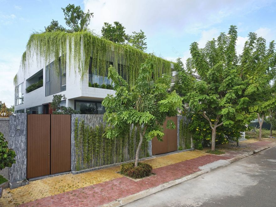 绿意盎然的三层别墅 | 和谐自然的生活空间-2