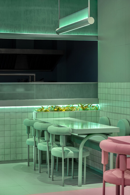 印度 Solan 市 Cosmo Deli & Bistro Bar丨Exubia Studio-23