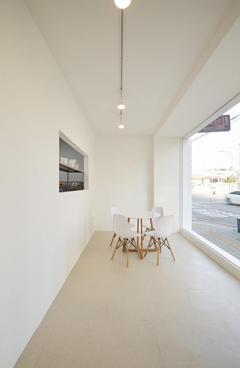 简约白色调 20 平米披萨店设计-9