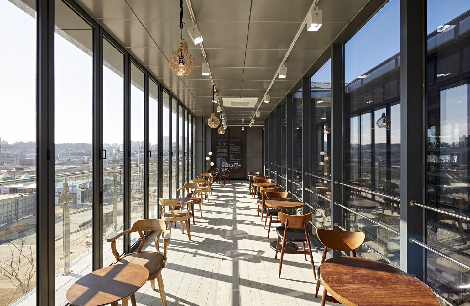 韩国 Osan 综合服务中心的青年咖啡馆设计-15