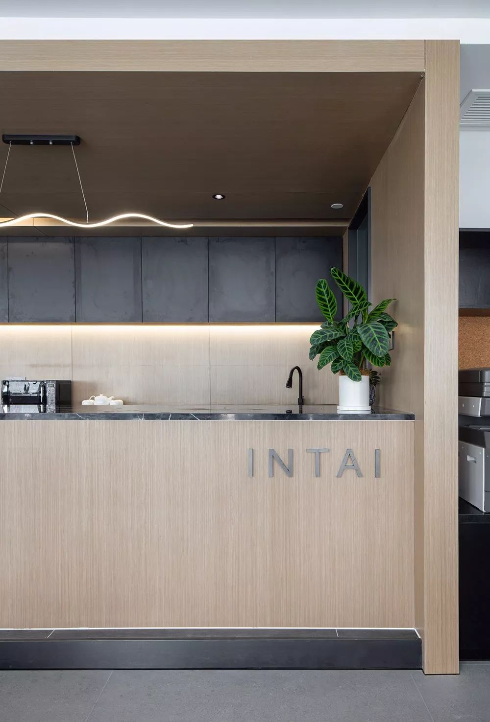 英泰 OFFICE | 高科技运动内衣公司的创意办公空间-23