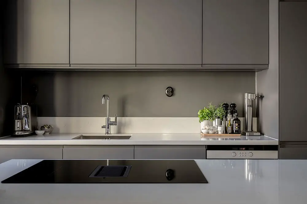 瑞典 66m2 优雅公寓设计-11