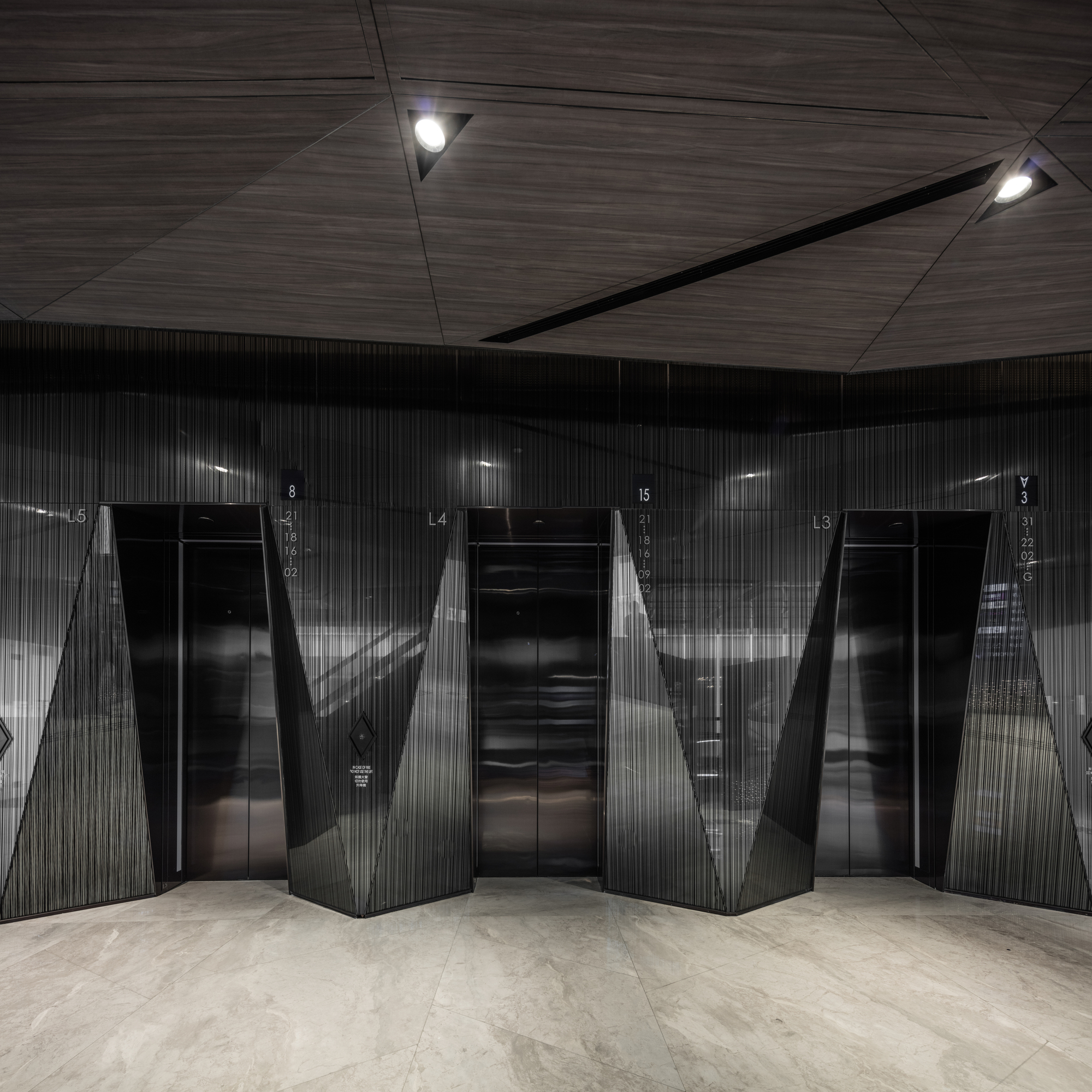 香港 V Point 零售塔——晶莹剔透的购物天堂-16