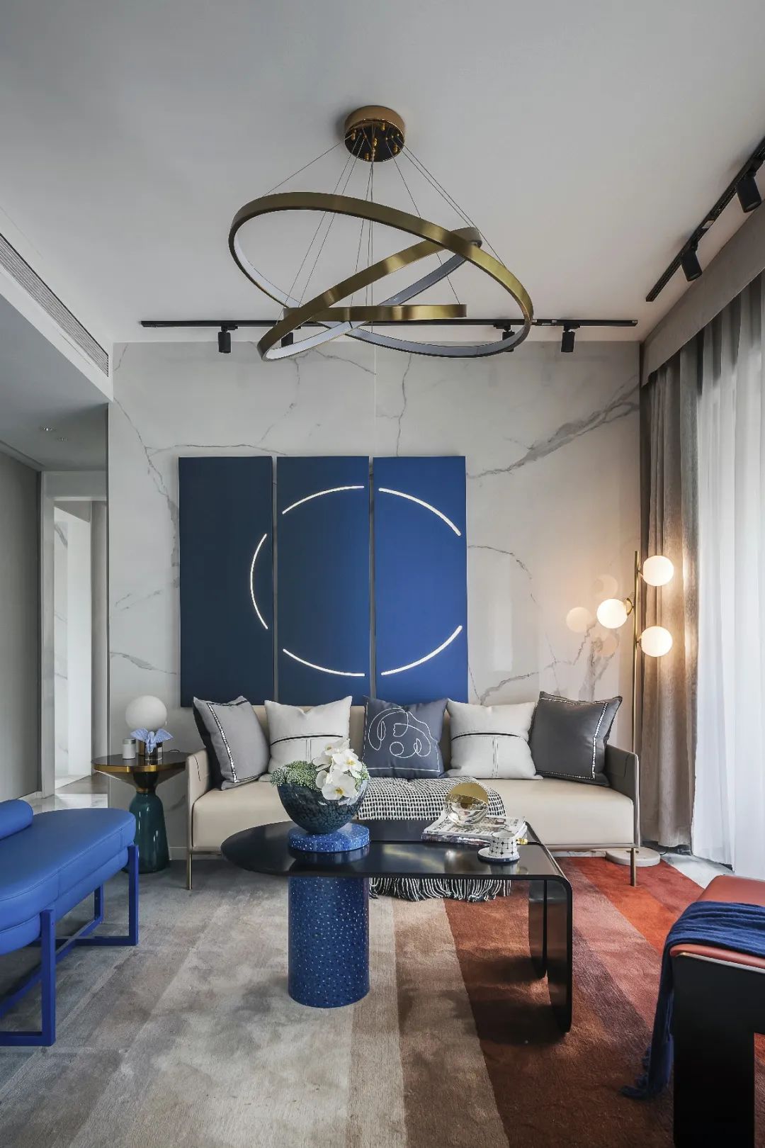 未来城高层 99 户型 | 克莱因蓝的现代艺术空间-11