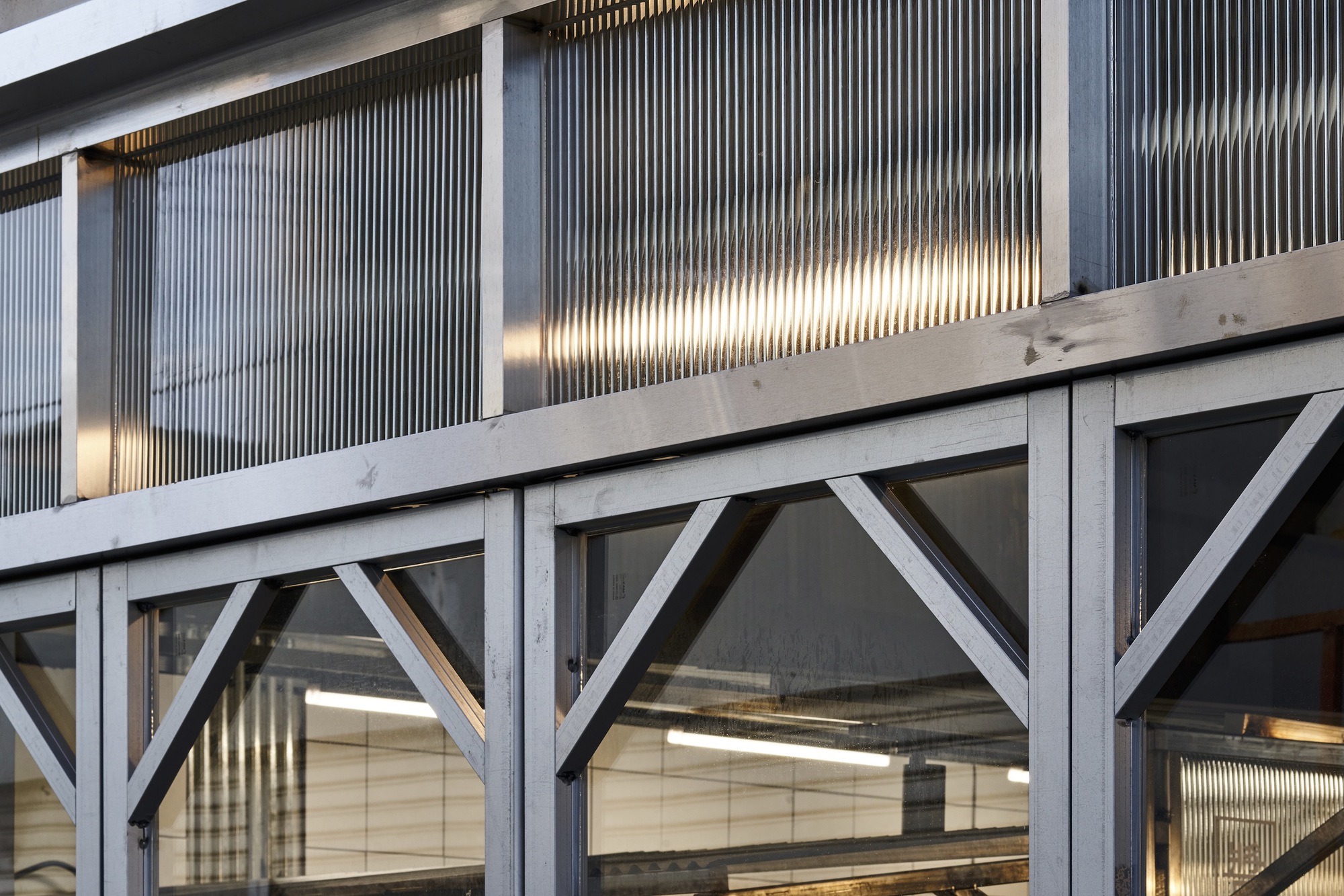 脏脏韩式室内街头酒吧丨韩国首尔丨omostudio-23