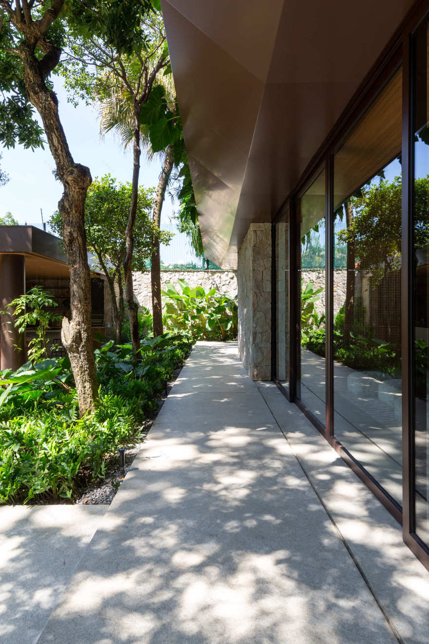 MKN 住宅(注:House常见释义为住宅、房子,MKN若是特定名称保持原样即可) 丨巴西圣保罗丨Triplex Arquitetura-22