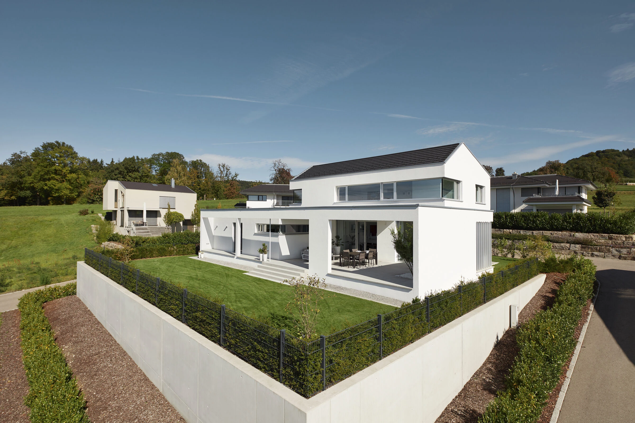 HAUS_G | 德国 Salach 私人住宅，融入自然的开放式生活空间-8