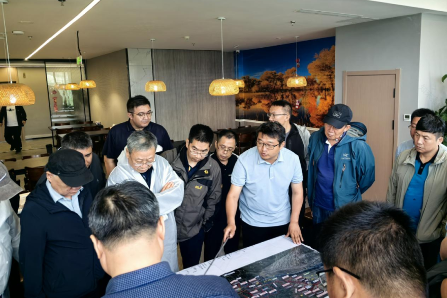 天山作证:独库高速上的匠心与坚守公规院工程师征服雪域天堑纪实-40